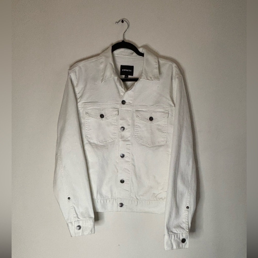 Express men’s white denim trucker jacket size small